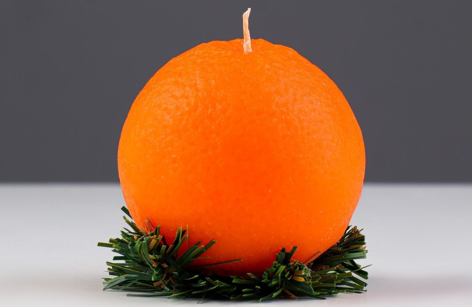 Свеча новогодняя 