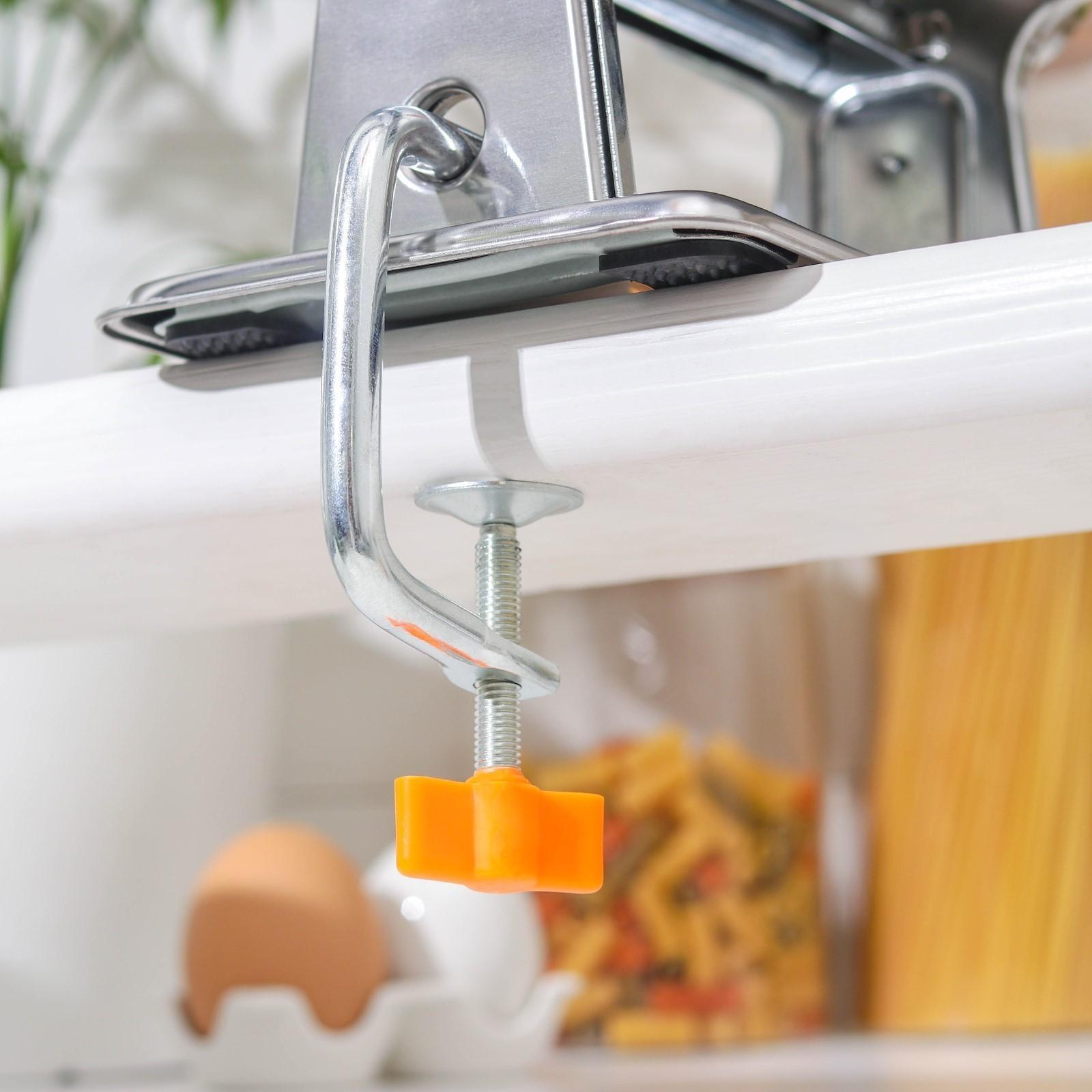 Лапшерезка с функцией раскатывания теста, 6 настроек толщины теста, ширина лапши 2 и 5 мм