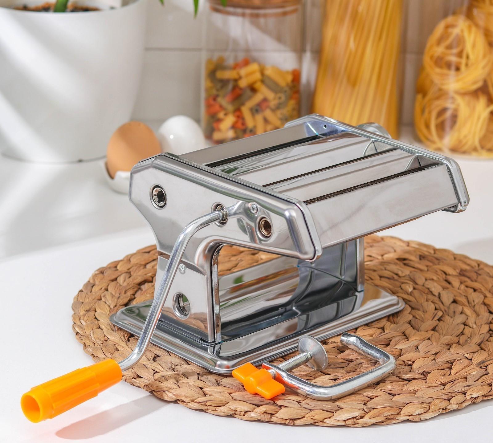 Лапшерезка с функцией раскатывания теста, 6 настроек толщины теста, ширина лапши 2 и 5 мм