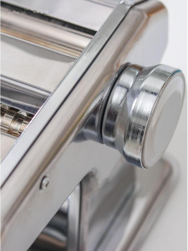 Лапшерезка с функцией раскатывания теста, 6 настроек толщины теста, ширина лапши 2 и 5 мм