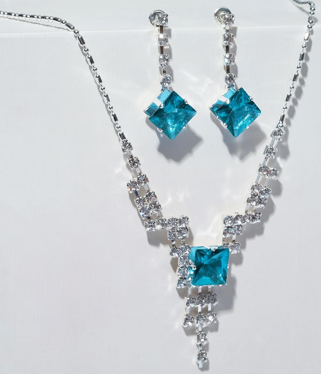 Набор 2 предмета: серьги, колье 