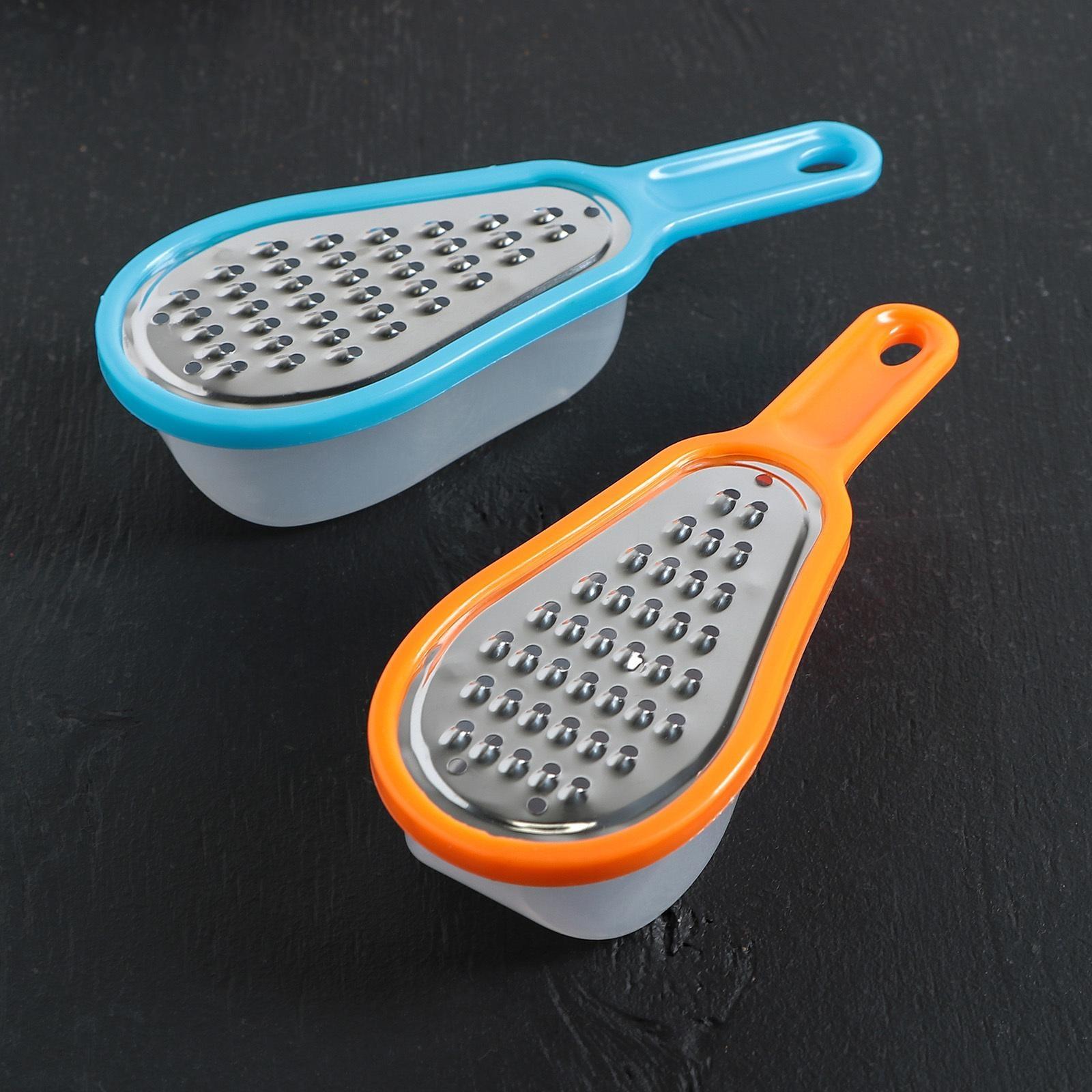 Тёрка с контейнером для детского питания Доляна «Груша», 16 см, мелкая, цвет МИКС