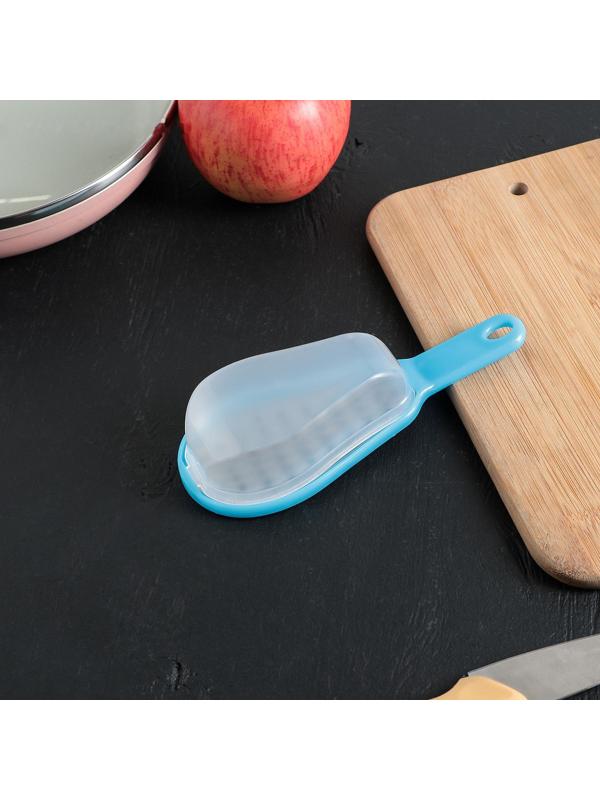 Тёрка с контейнером для детского питания Доляна «Груша», 16 см, мелкая, цвет МИКС