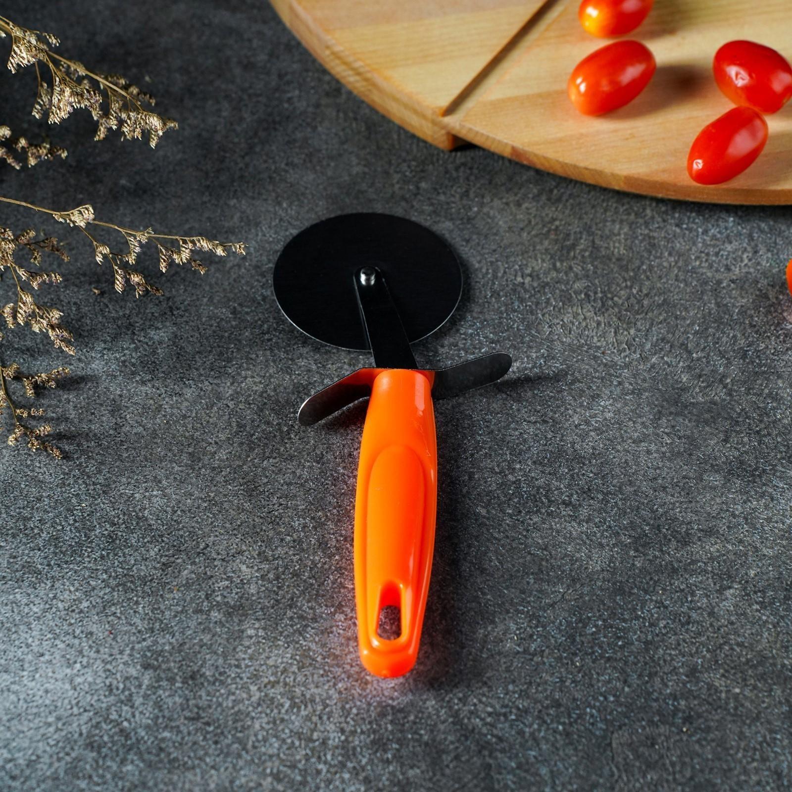 Нож для пиццы и теста «Оранж», 19 см, d=6,7 см, цвет оранжевый