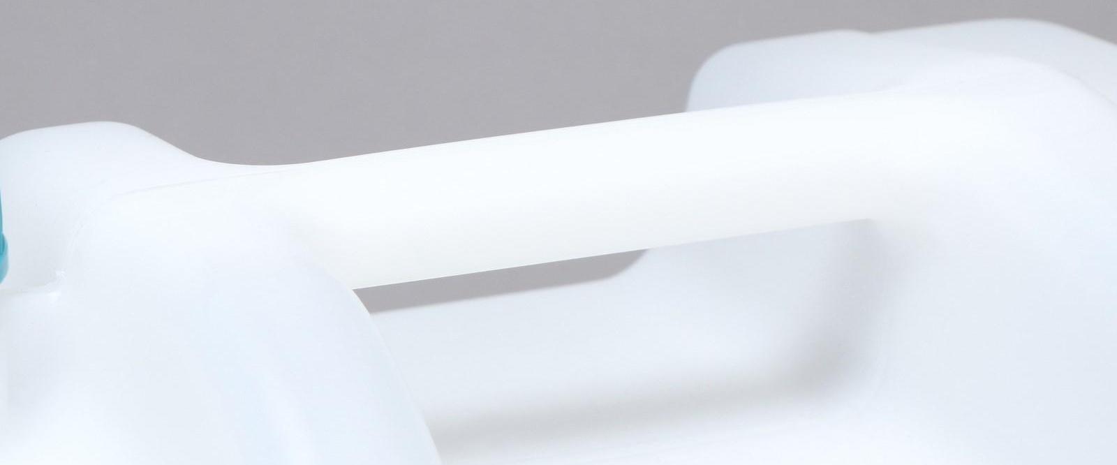 Канистра пищевая «Бочонок», 25 л, со сливом, белая