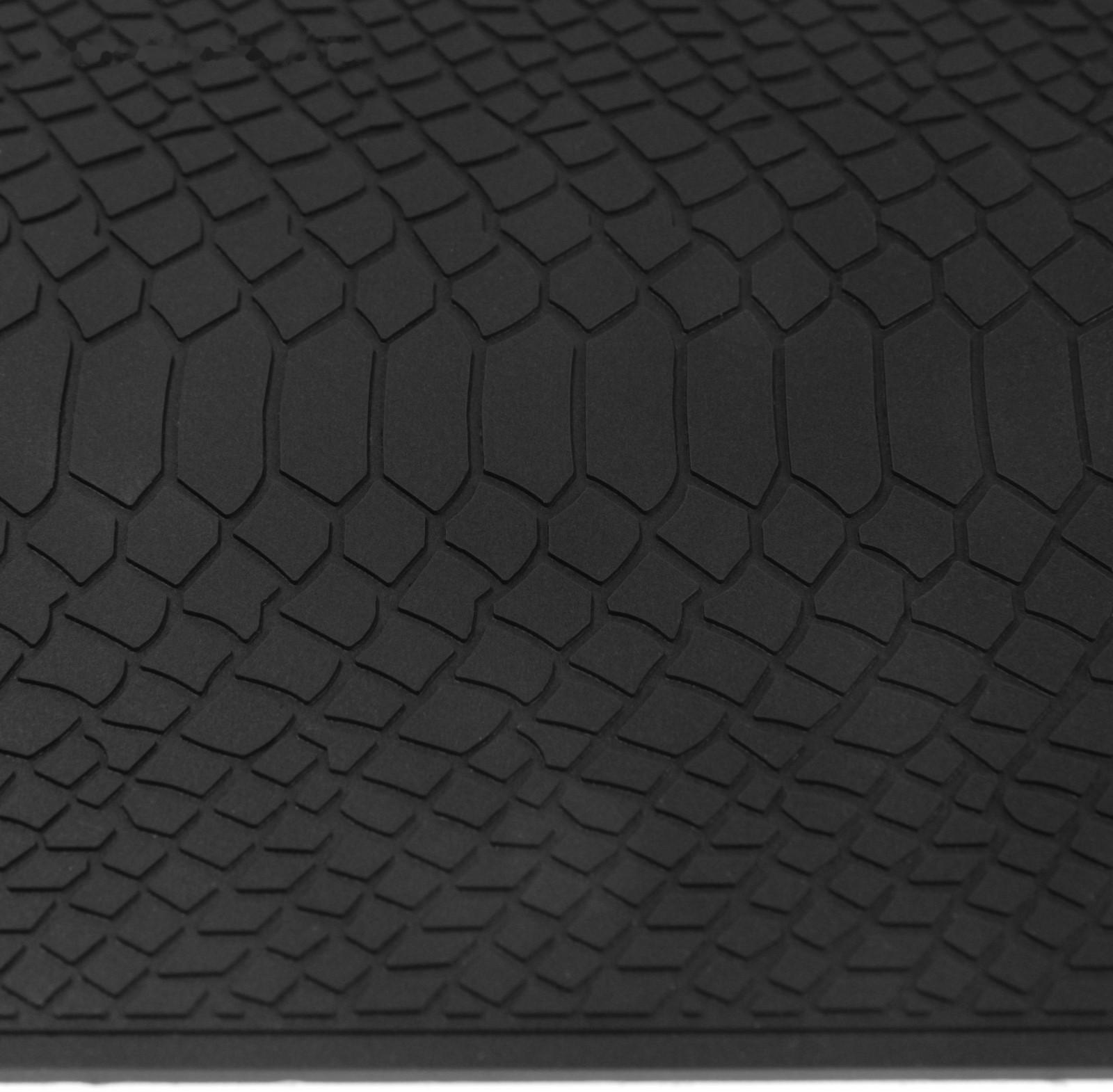 Коврик противоскользящий под кожу крокодила 20×13 см, черный