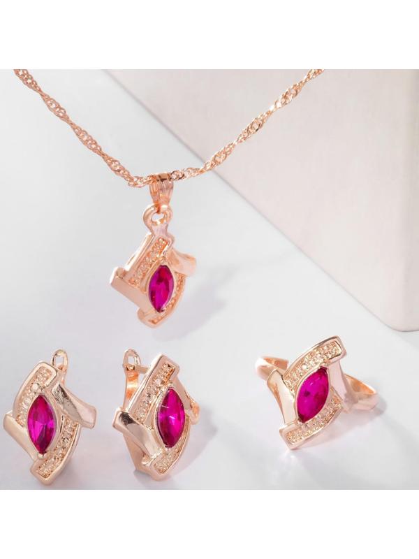 Гарнитур 3 предмета: серьги, кулон, кольцо 