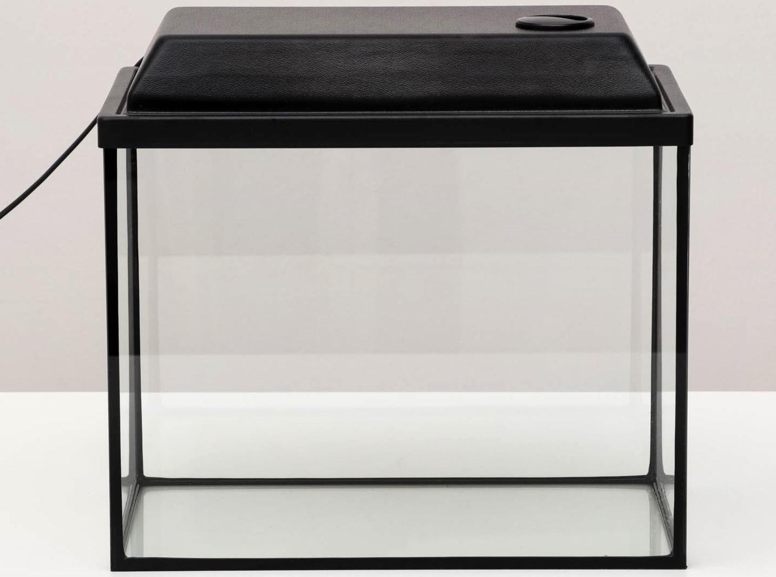 Аквариум прямоугольный с крышкой, 30 литров, 40 х 23 х 32/37 см, чёрный