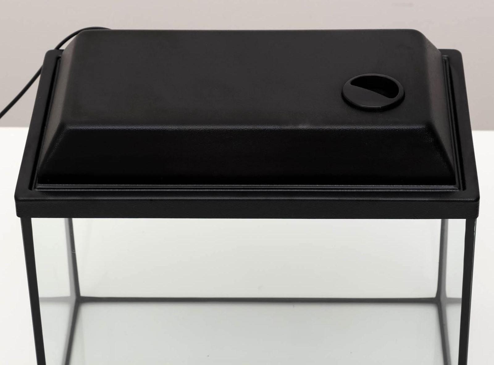 Аквариум прямоугольный с крышкой, 30 литров, 40 х 23 х 32/37 см, чёрный