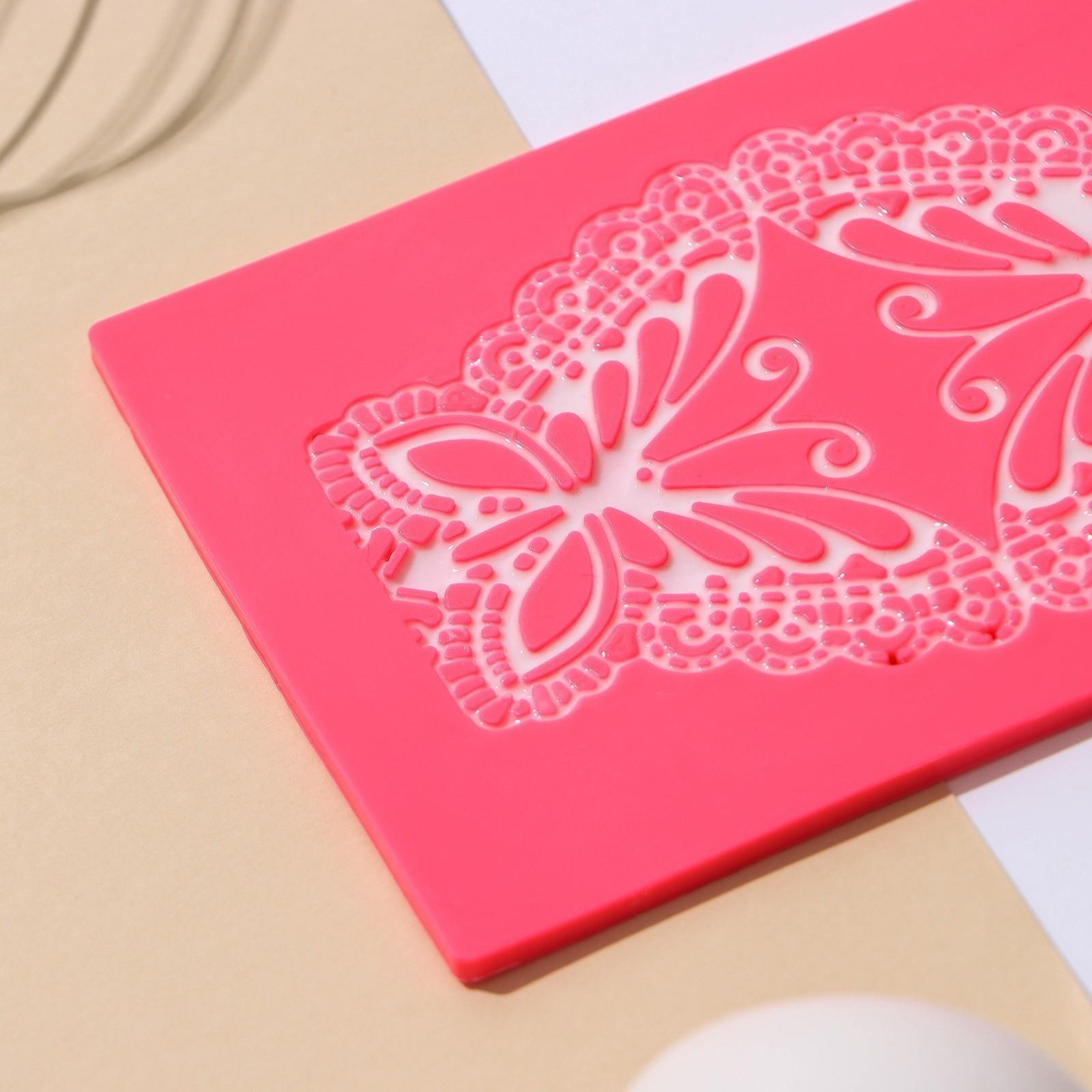 Коврик для айсинга силиконовый Доляна «Бабочки», 40×10×0,5 см, цвет МИКС