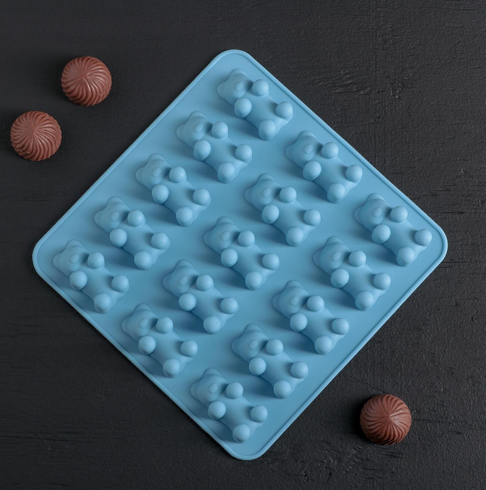 Форма для мармелада Доляна «Медвежата», 18×2 см, 15 ячеек (4,5×2,5×2 см), цвет МИКС