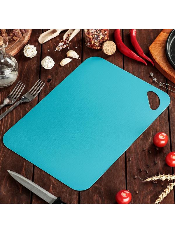 Доска разделочная пластиковая противоскользящая гибкая Доляна, 33×23×0,1 см, цвет МИКС