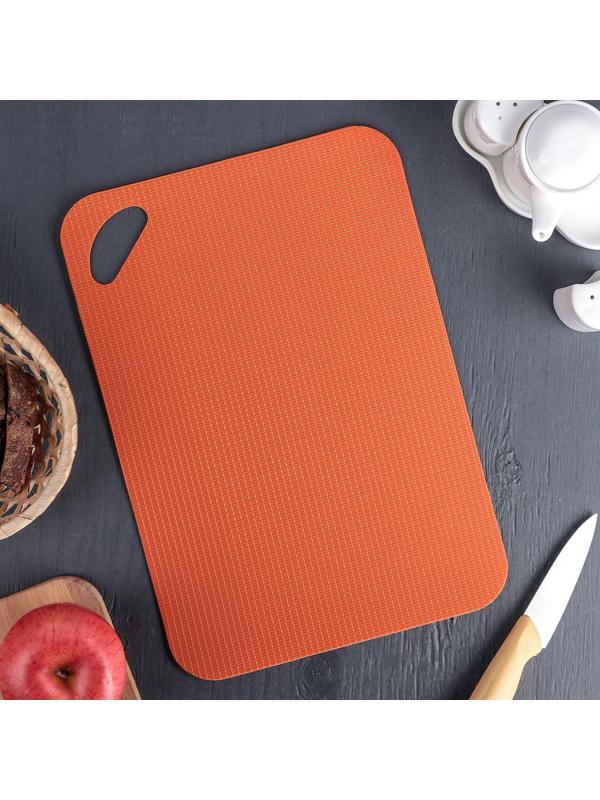 Доска разделочная пластиковая противоскользящая гибкая Доляна, 33×23×0,1 см, цвет МИКС