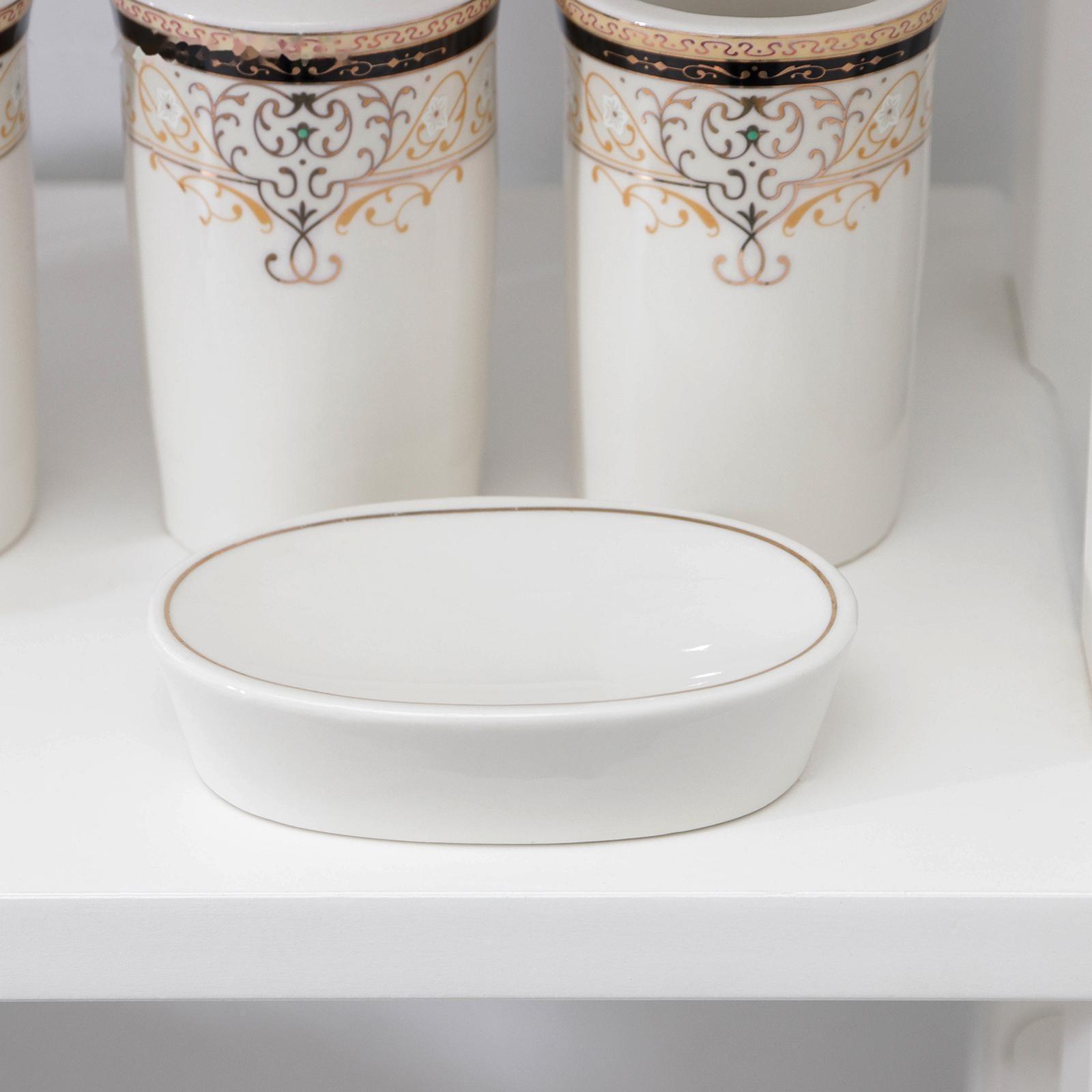 Набор аксессуаров для ванной комнаты Доляна «Золотая роскошь», 4 предмета (дозатор 250 мл, мыльница, 2 стакана)