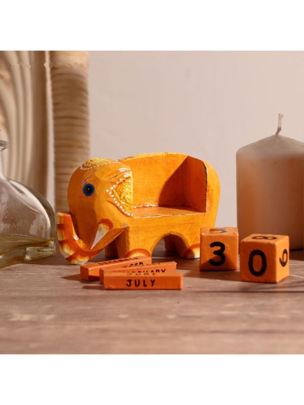 Деревянный календарь с кубиками 