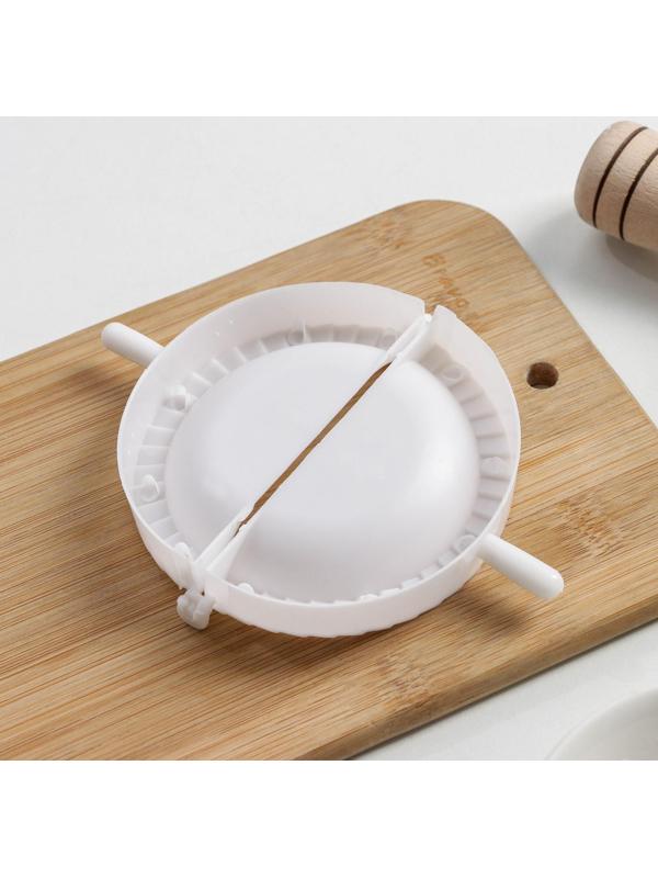 Набор для лепки пельменей Доляна, 3 предмета, формы d=7,5 и 10 см, скалка МИКС