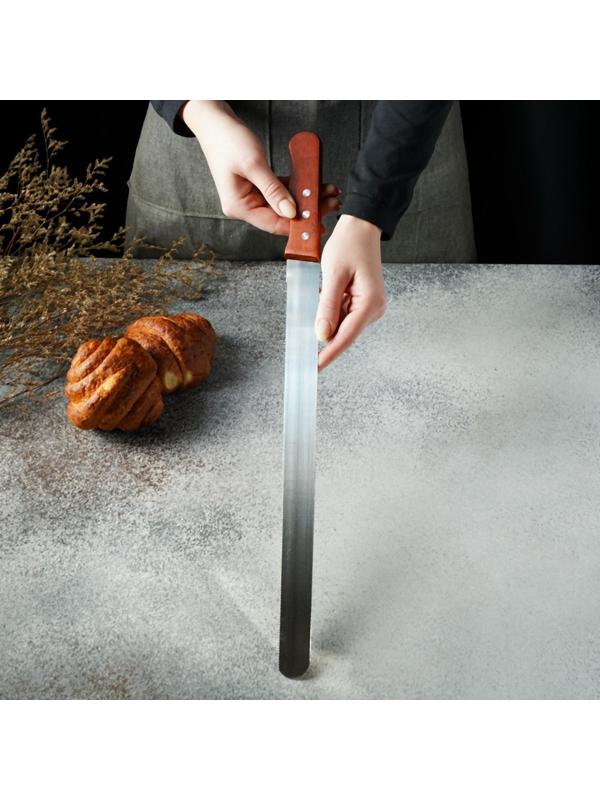 Нож для бисквита мелкие зубцы, рабочая поверхность 35 см, деревянная ручка