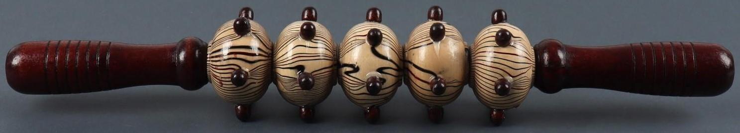 Массажёр «Скалка», универсальный, 36,5 × 5,8 см, 5 шаров с шипами, деревянный