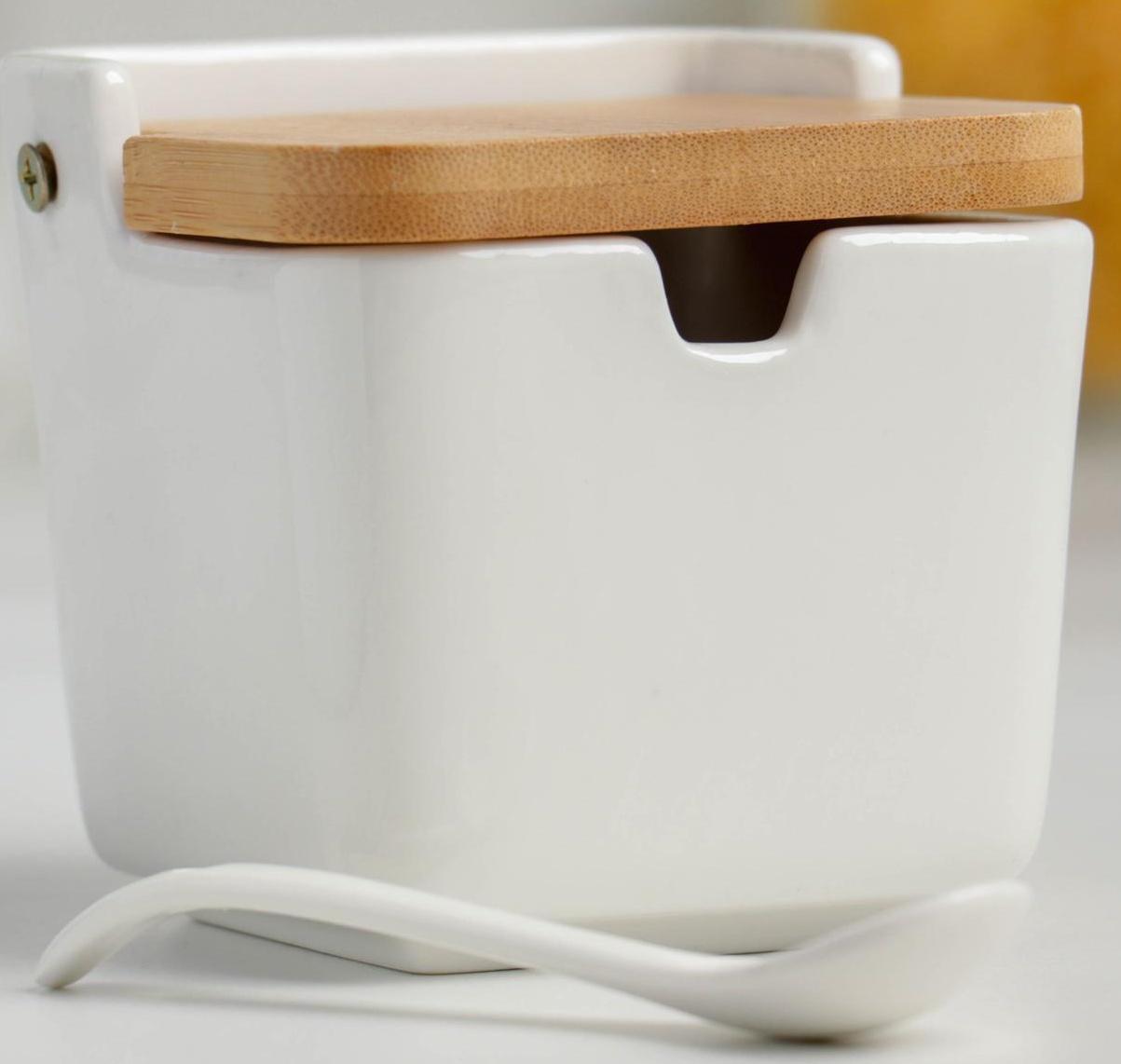 Банка фарфоровая для сыпучих продуктов Доляна «Акцент», 280 мл, 9,5×9×9,5 см, с ложкой