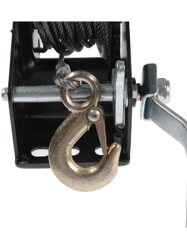 Лебедка ручная барабанная тяговая ТУНДРА, 1400 кг, металлический трос 10 метров