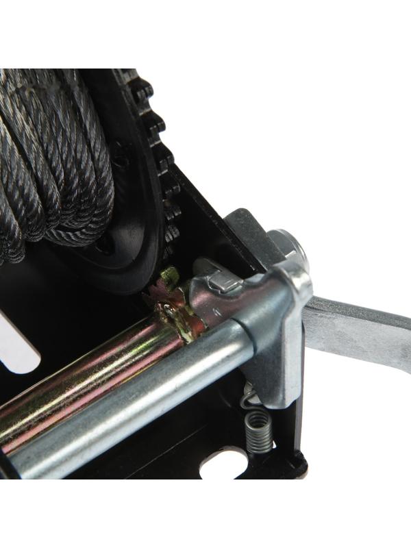 Лебедка ручная барабанная тяговая ТУНДРА, 1400 кг, металлический трос 10 метров