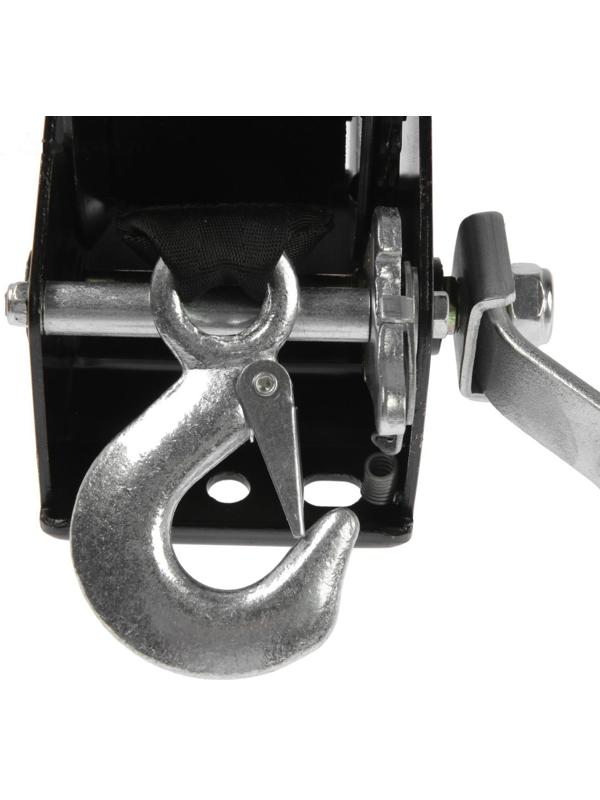 Лебедка ручная барабанная тяговая ТУНДРА, 1400 кг, трос-ремень 10 метров