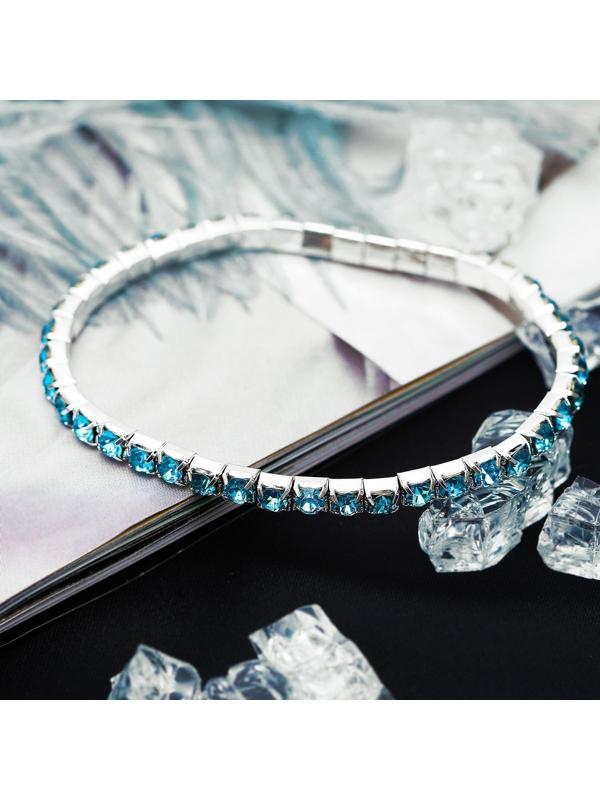 Браслет со стразами 