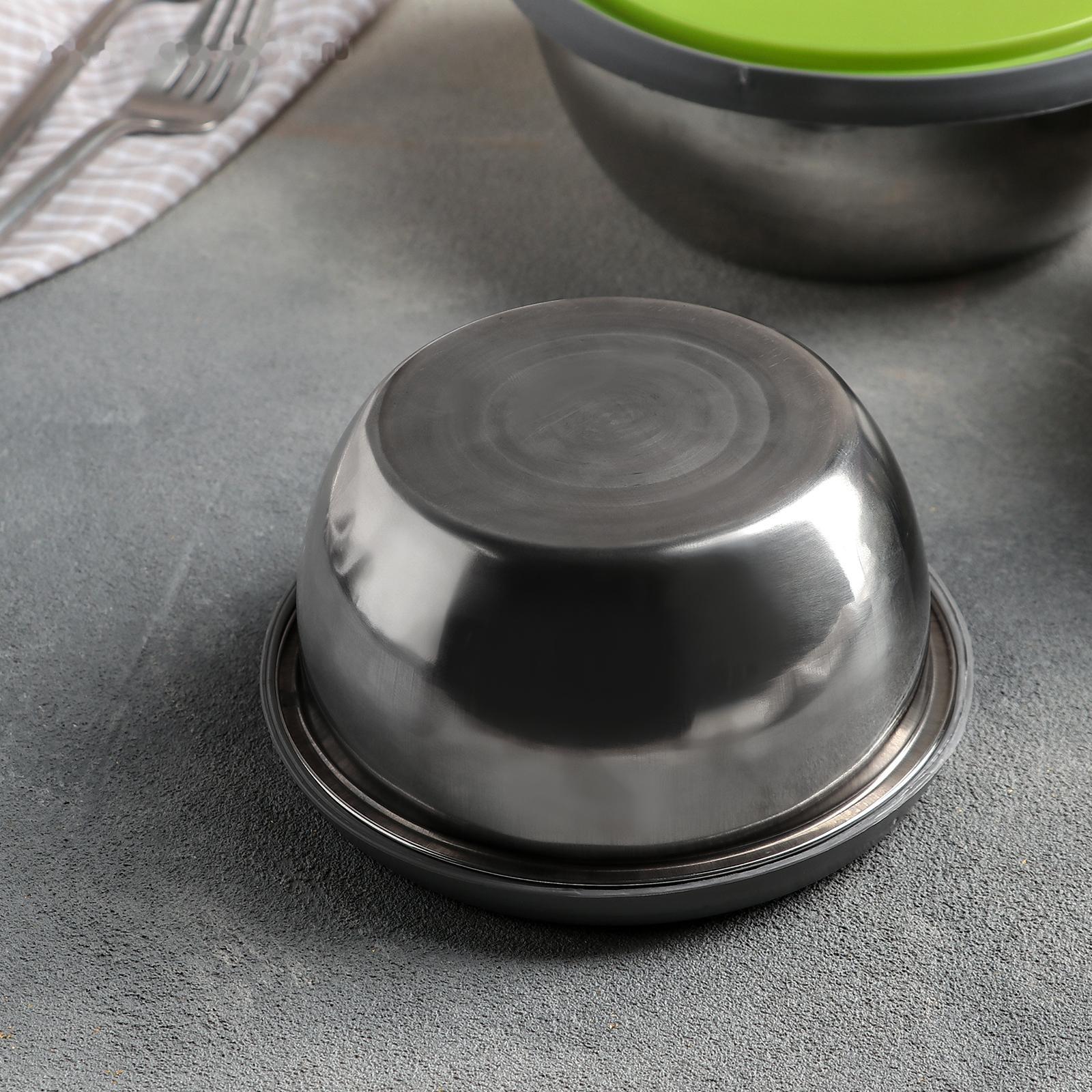 Набор салатников из нержавеющей стали с крышками «Яркая сталь», 3 шт: d=12 см, d=14 см, d=16 см, 800 мл, 600 мл, 400 мл, цвет МИКС