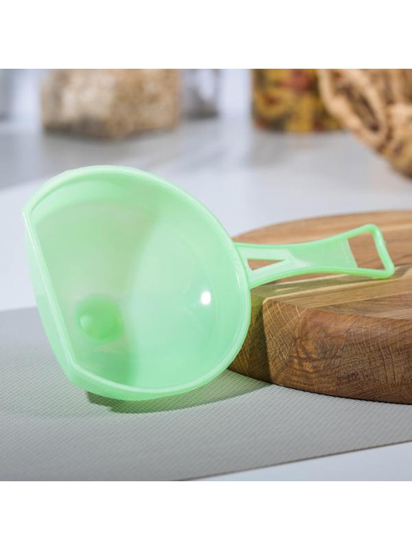 Воронка пластиковая с ручкой, 19×12×9 см, цвет МИКС