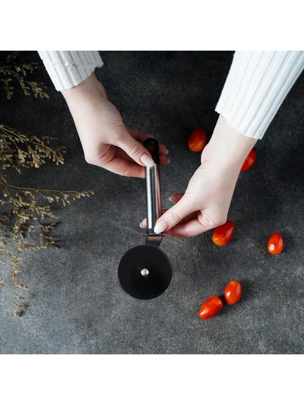 Нож для пиццы и теста Доляна «Помощник», 20 см, цвет черный