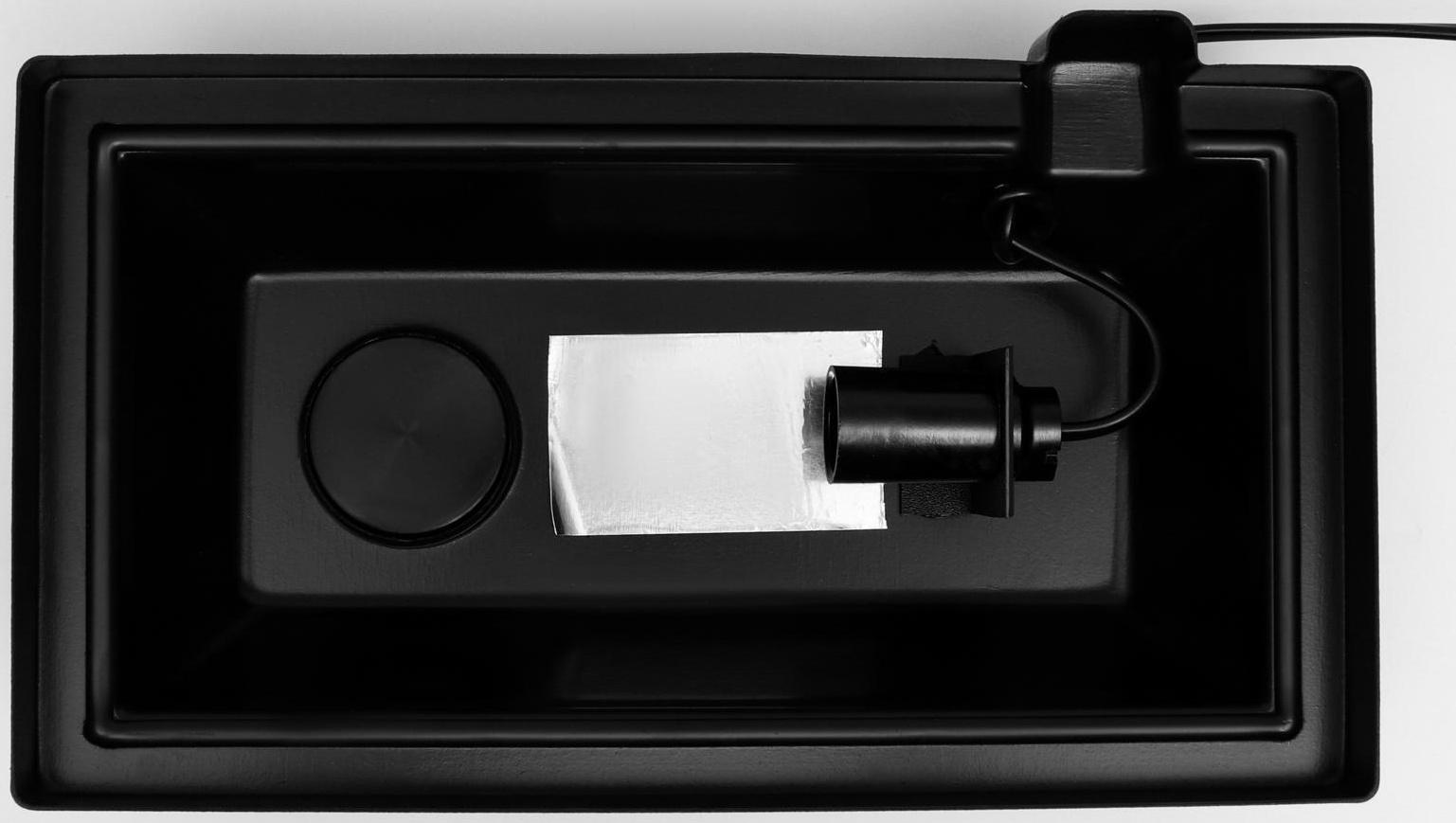 Аквариум прямоугольный Атолл с крышкой, 13 литров, 30 х 16 х 26/31 см, чёрный