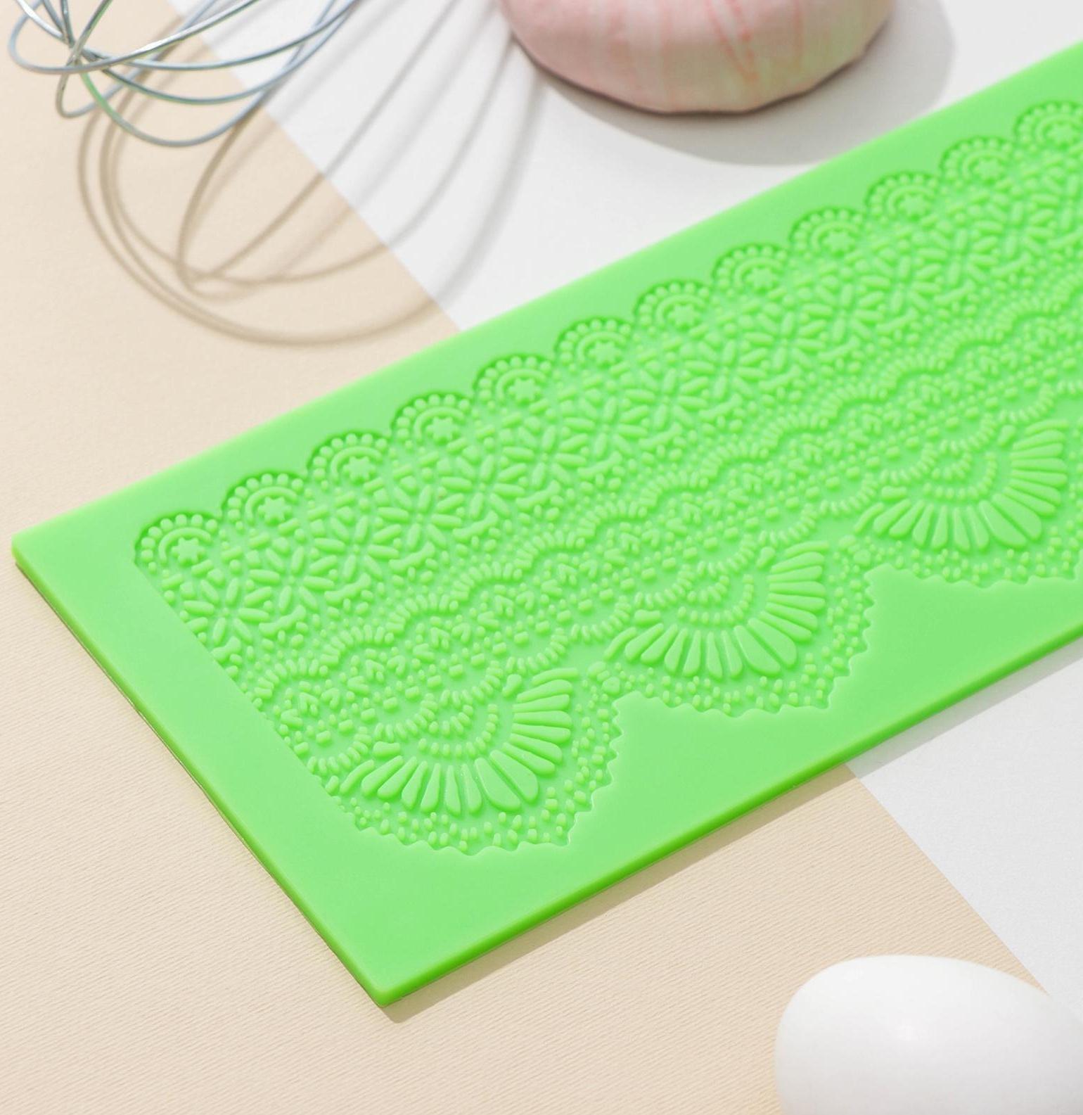 Коврик для айсинга силиконовый Доляна «Кружево», 40×12 см, цвет МИКС