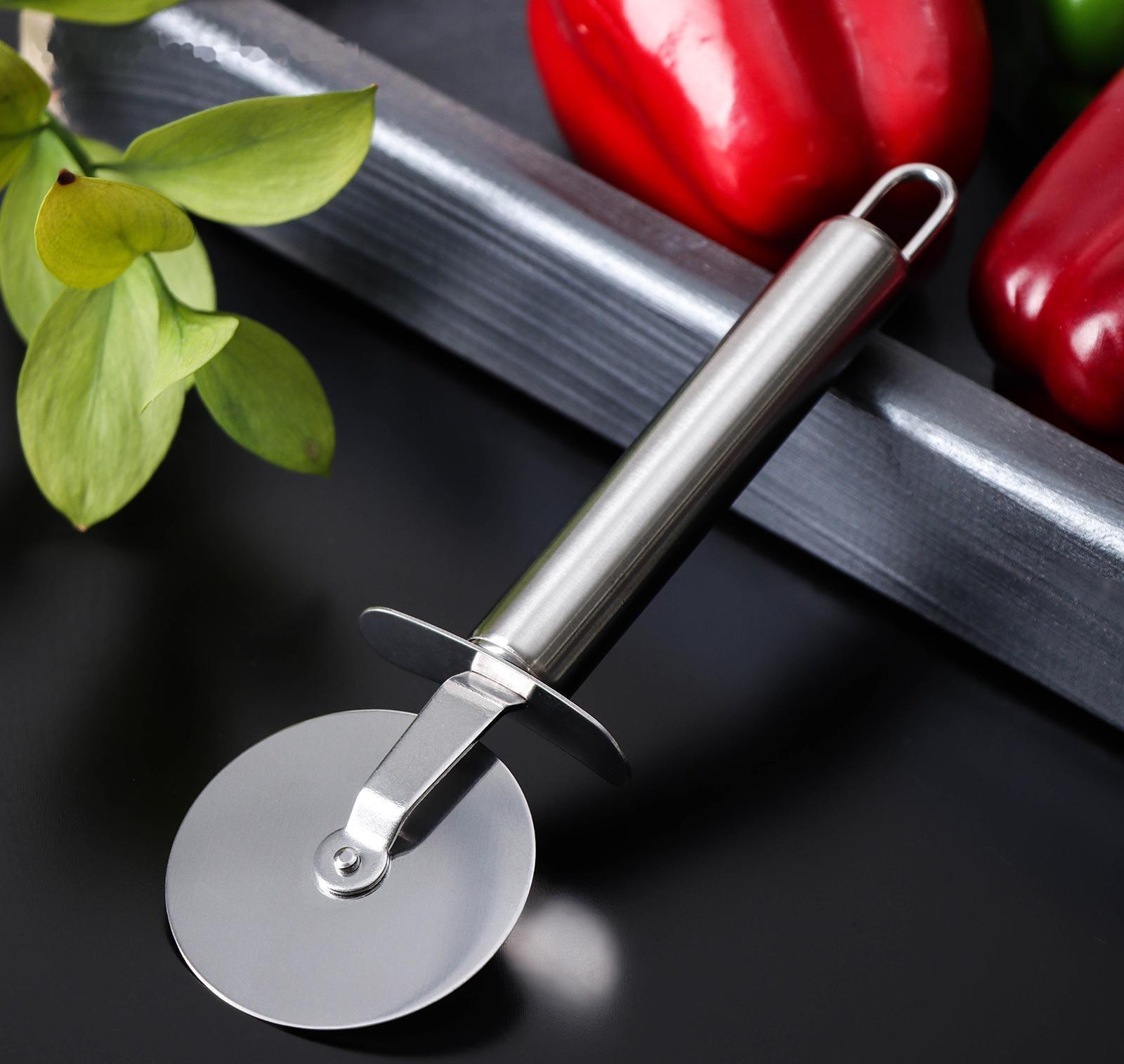 Нож для теста и пиццы Доляна «Металлик», 19,5 см, цвет серебристый