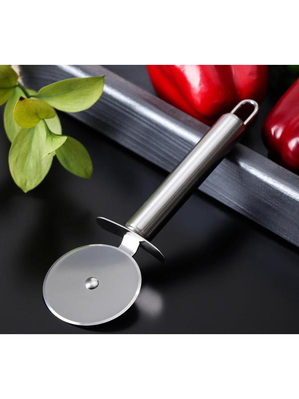 Нож для теста и пиццы Доляна «Металлик», 19,5 см, цвет серебристый