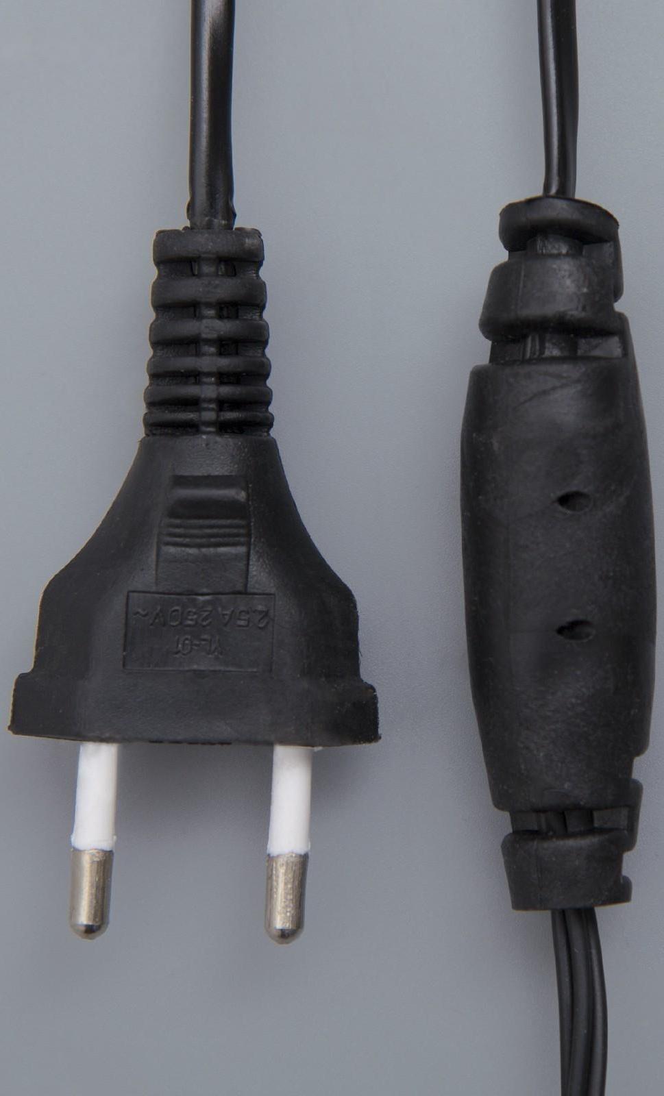 Гирлянда «Бахрома» 4 × 0.6 м, IP44, тёмная нить, 180 LED, свечение синее, мерцание белым, 220 В