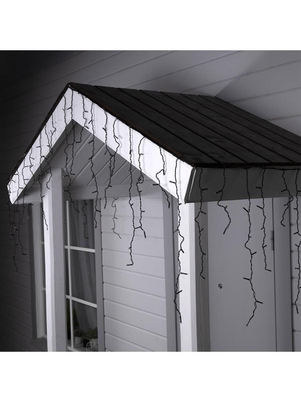 Гирлянда «Бахрома» 4 × 0.6 м, IP44, тёмная нить, 180 LED, свечение синее, мерцание белым, 220 В