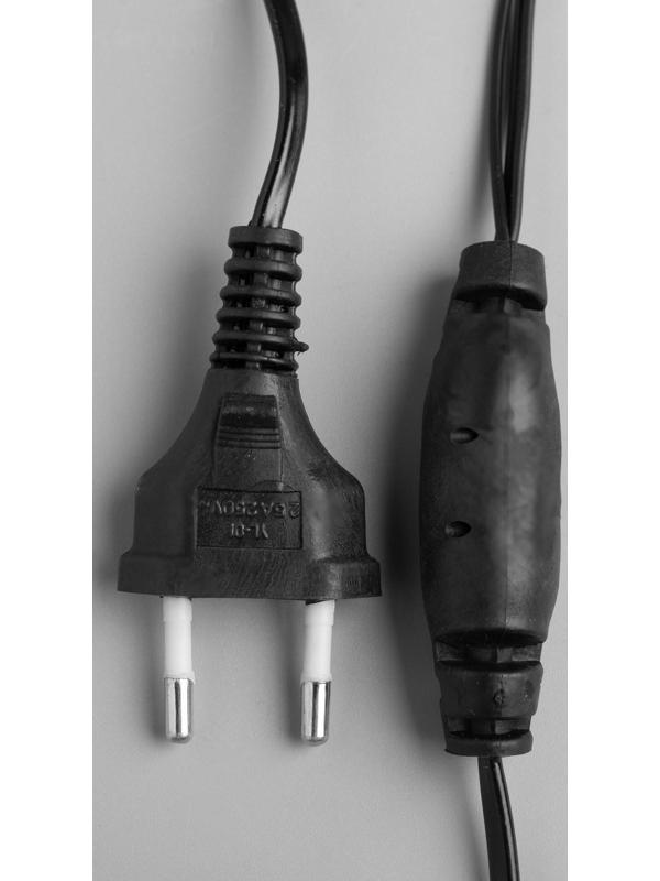 Гирлянда «Нить» 10 м с насадками «Шарики 2.5 см», IP44, тёмная нить, 100 LED, свечение бело-синее, мигание, 220 В