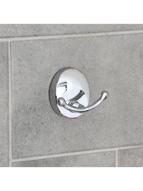 Крючок настенный, двойной Accoona A11001-2, цвет хром