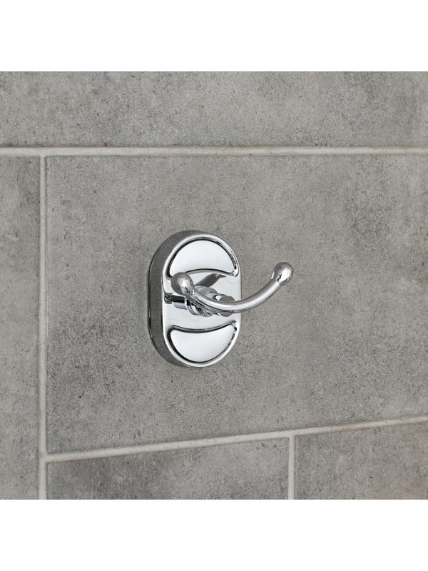 Крючок настенный, двойной Accoona A11201-2 , цвет хром