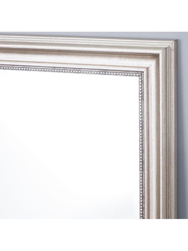 Зеркало настенное в раме 