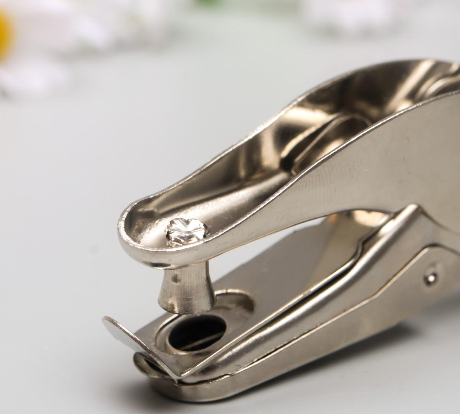 Дырокол для люверсов, 12,7х5,5х1,5 см