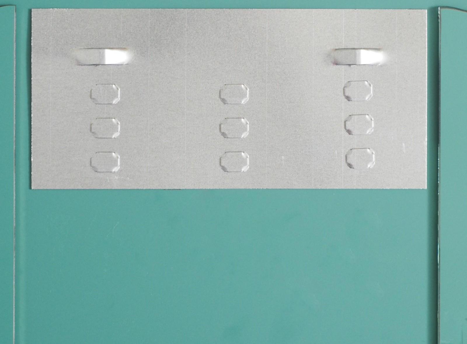 Зеркало «Лотос», настенное, с полочкой, 48×55 см