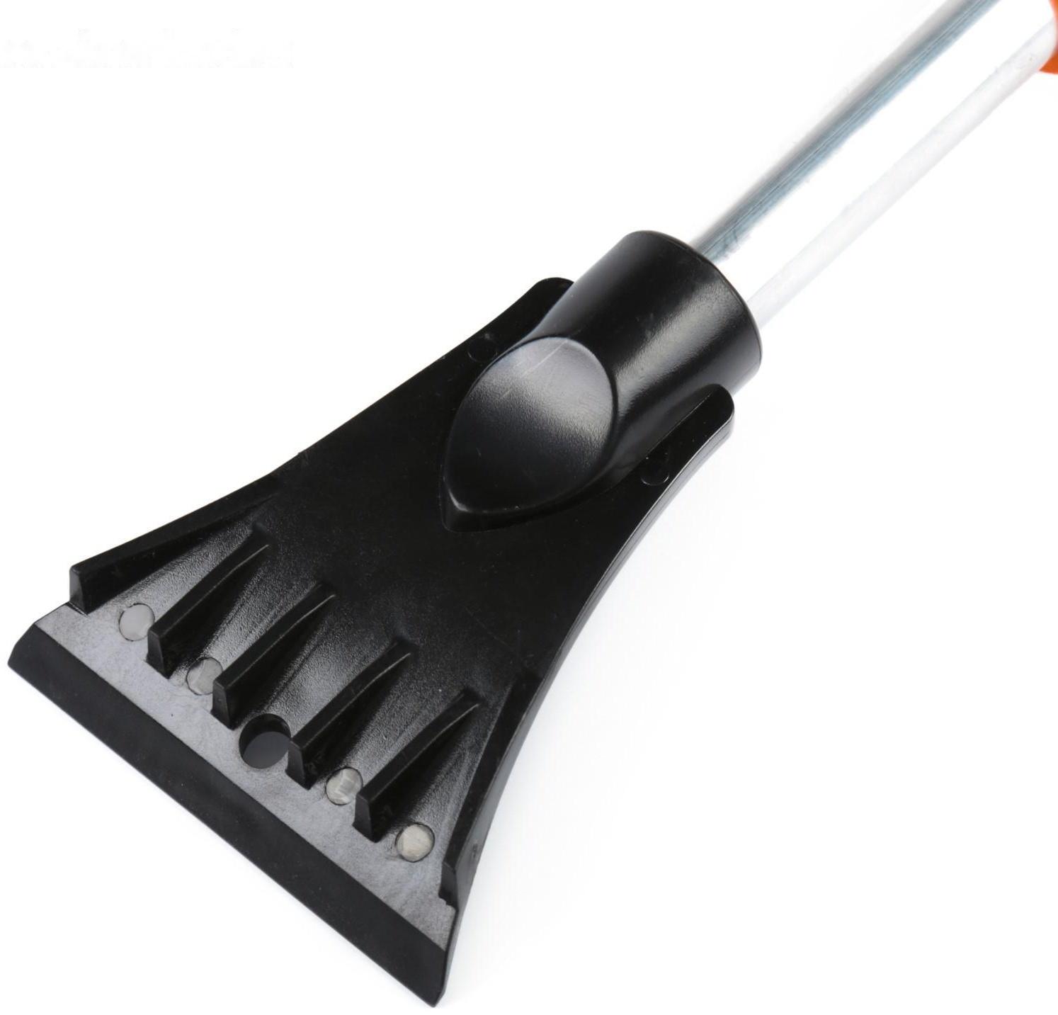 Щётка для снега автомобильная со скребком 