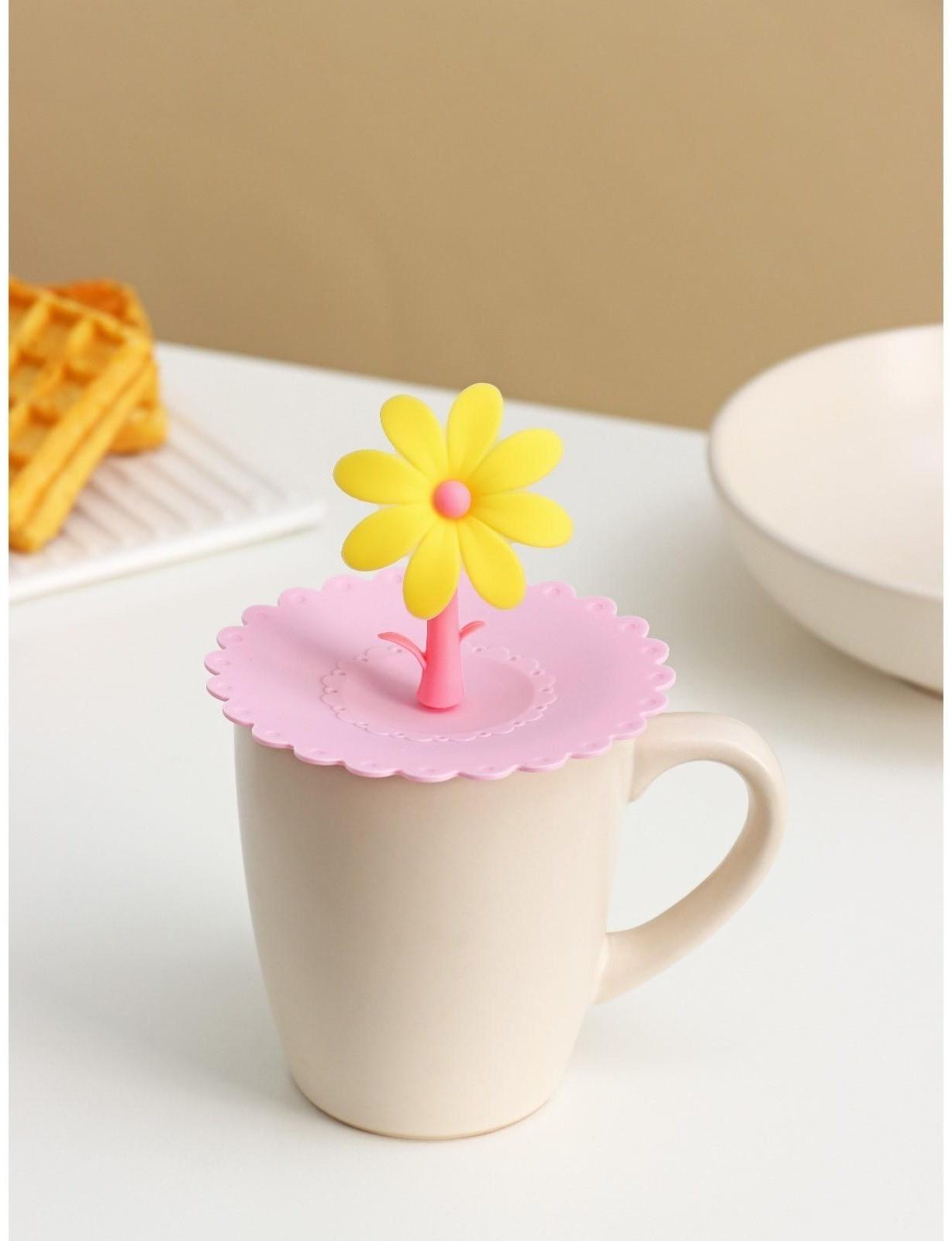 Крышка-непроливайка силиконовая Доляна «Цветочек», 10,5 см, цвет розовый