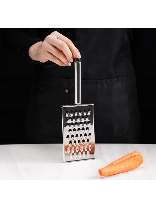 Тёрка Доляна «Металлик», 14×8 см, крупная, с ручкой, цвет хромированный