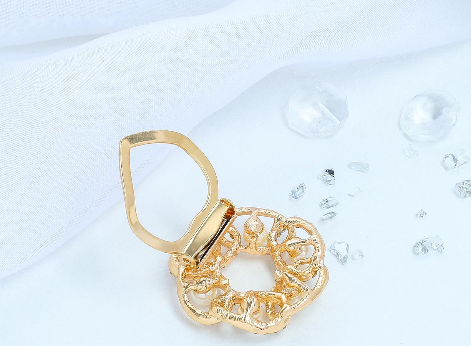 Зажим для платка 