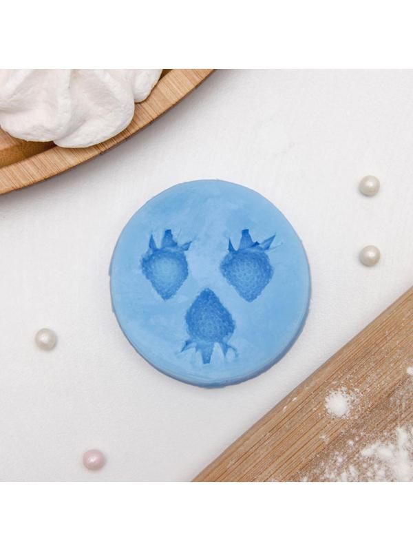 Молд «Клубника», 5,5×5,5 см, ячейка 1,1×1,8 см, цвет МИКС