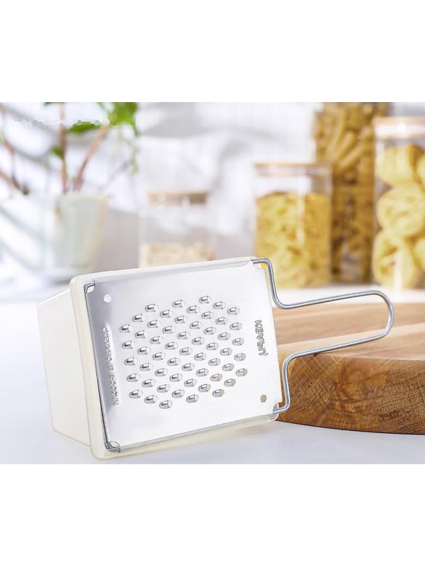 Тёрка плоская с контейнером «Морковная», цвет МИКС