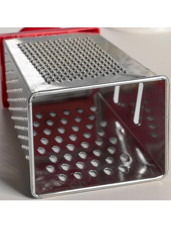 Тёрка «Комфорт», 4 грани,с крышкой-дозатором и круглой ручкой, 11×8,5×23 см, цвет МИКС