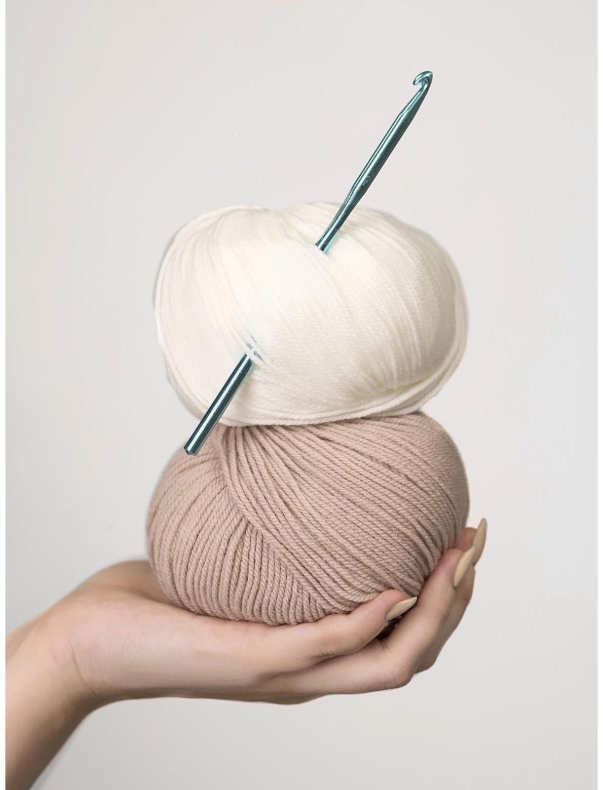 Крючок для вязания, d = 3 мм, 15 см, цвет МИКС